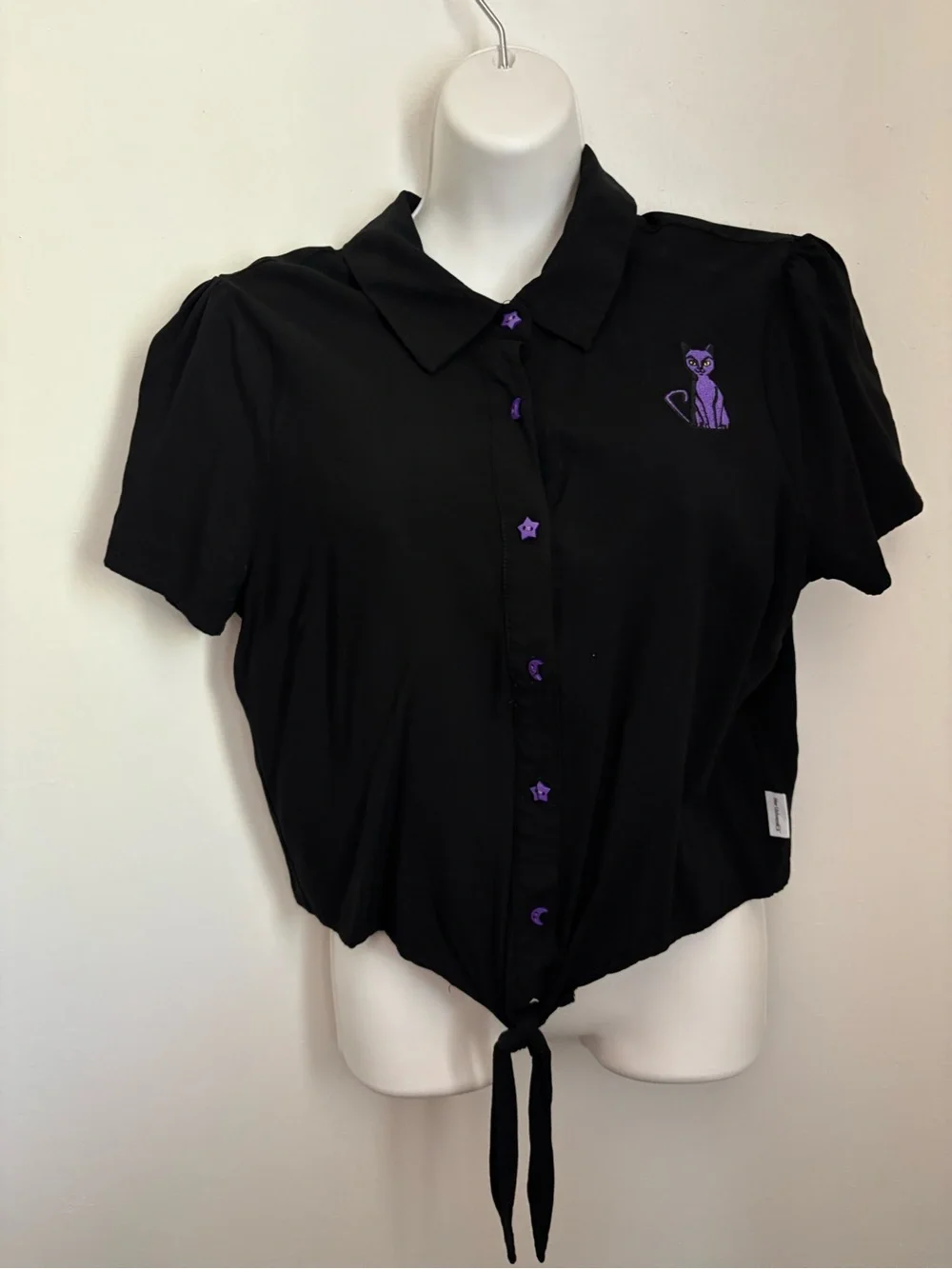 Disney’s Hocus Pocus - Black Short-Sleeve Shirt with Purple Cat Embroidery